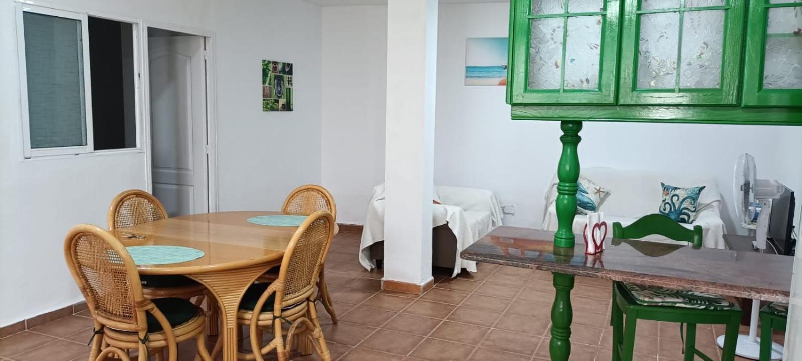 Habitacion Matrimonial En Un Bajo Bano Compartido Areas Compartidas Abades  Luaran gambar